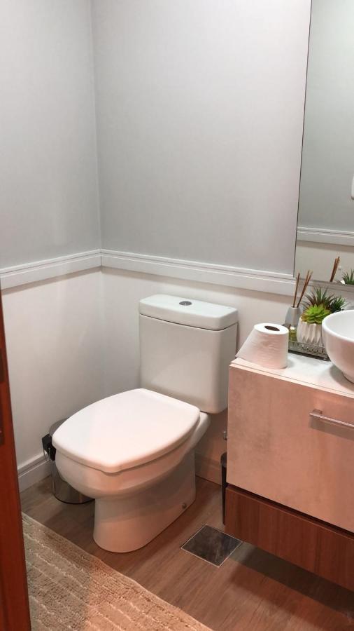 Excelente apartamento em Gramado/RS no Condomínio Casa de Pedra Exterior foto
